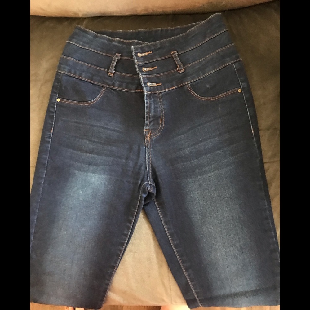 High waisted Refuge jeans